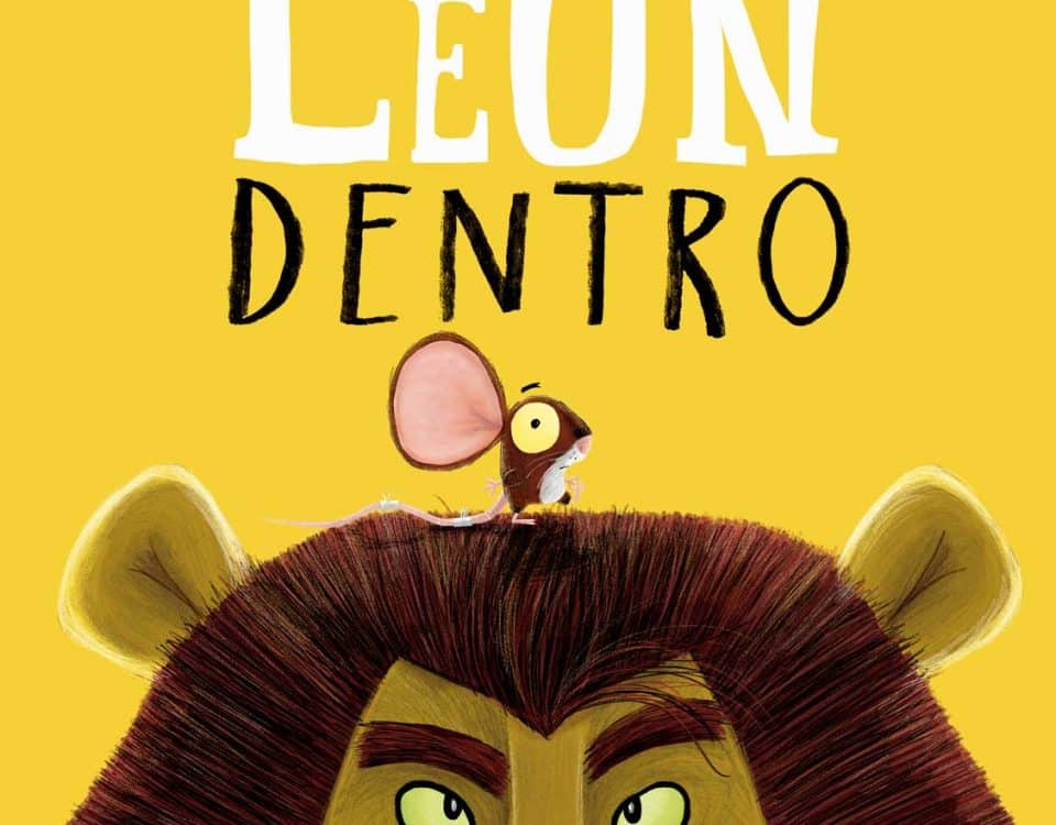 Portada del libro en el que aparece dibujada la cabeza enorme de un león y encima un pequeño ratón